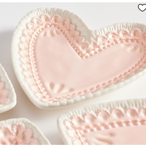 Pottery Barn Cookie Heart Dishes - Picture 6 of 8